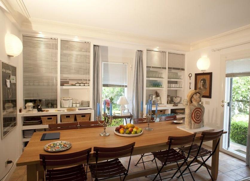 Dining room Photo