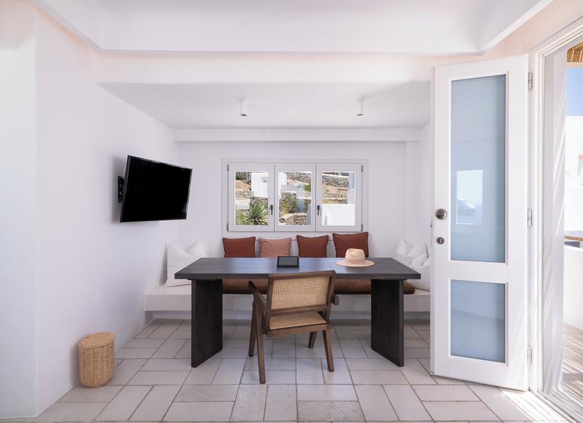 Dining room Photo