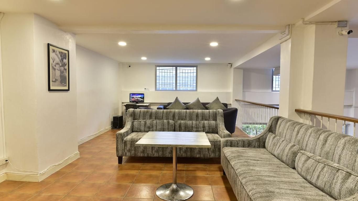 Ratchadamnoen Residence