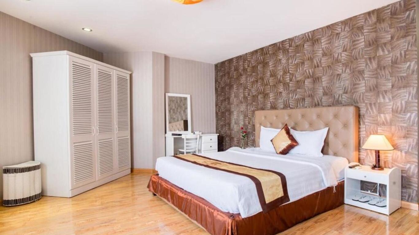Saigon Night Hotel