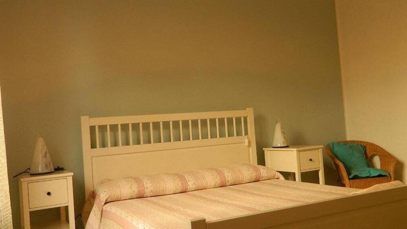 Bed & Roses