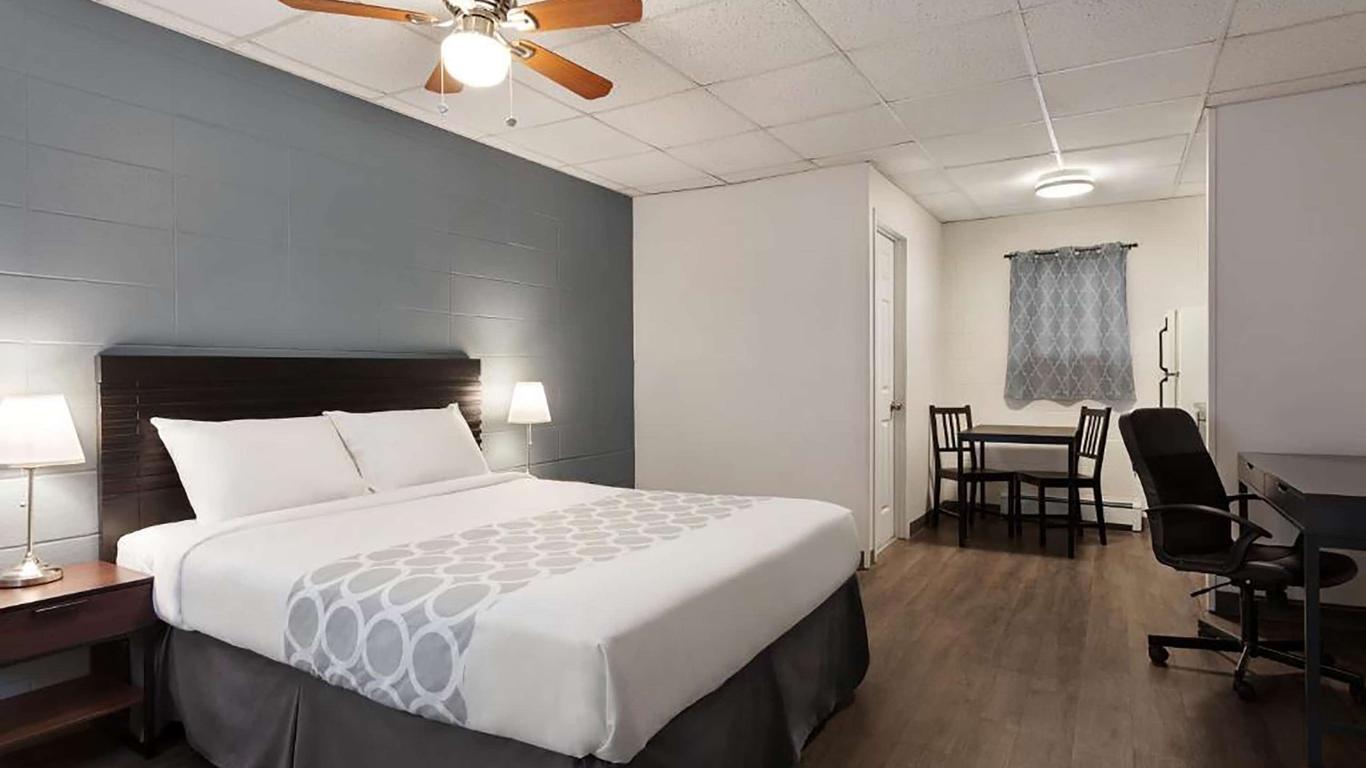 Howard Johnson by Wyndham Grande Prairie