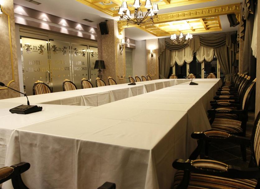 Conference room Photo