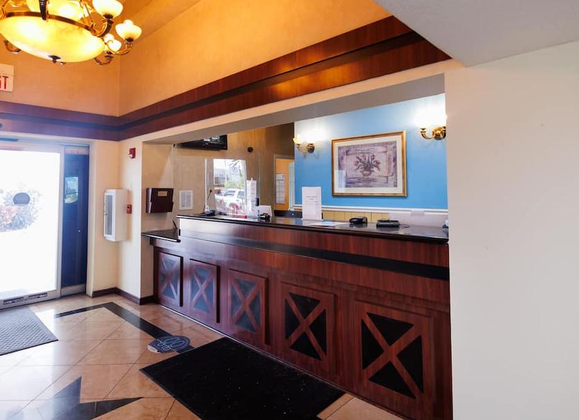 Front desk Photo