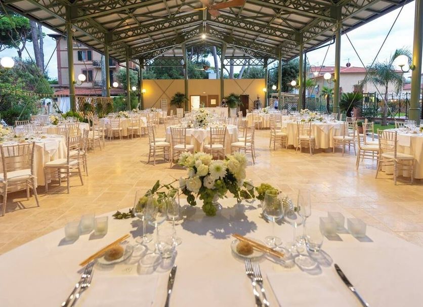 Banquet hall Photo