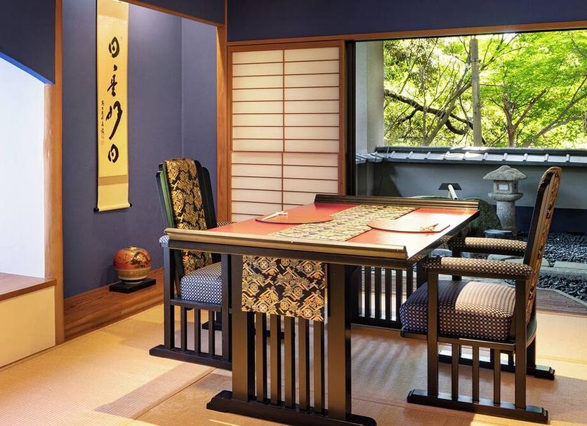 Dining room Photo