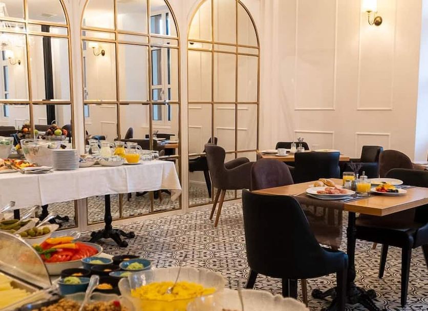 Restaurant Photo
