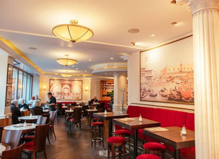 Restaurant Photo