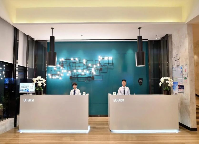 Front desk Photo