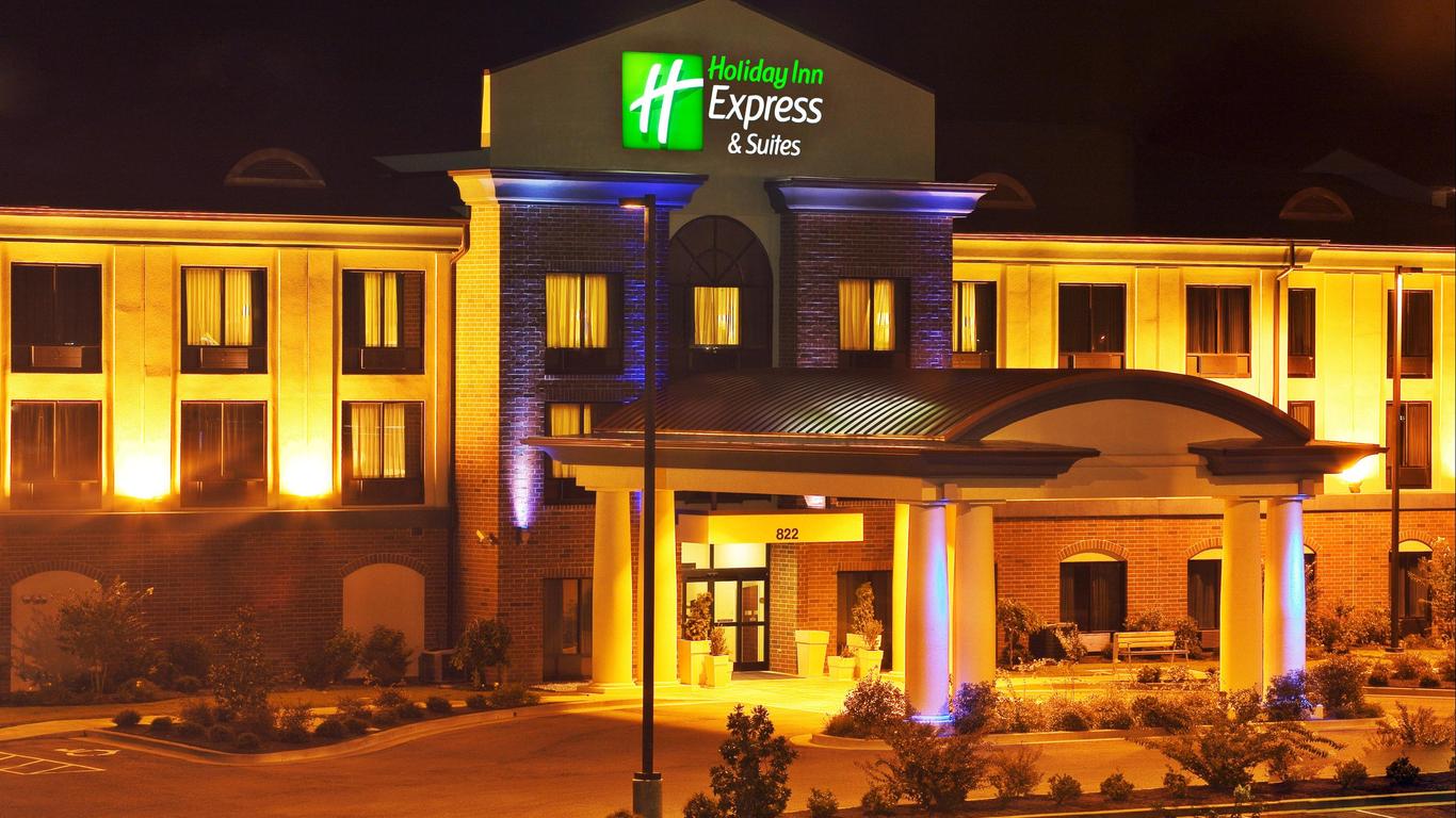 Holiday Inn Express & Suites Dyersburg