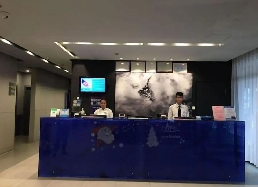 Front desk Photo