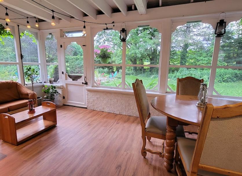 Dining room Photo