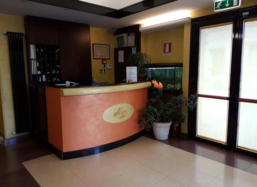 Front desk Photo