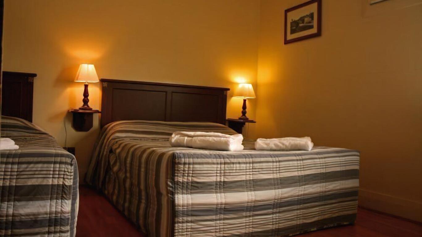 Canungra Hotel