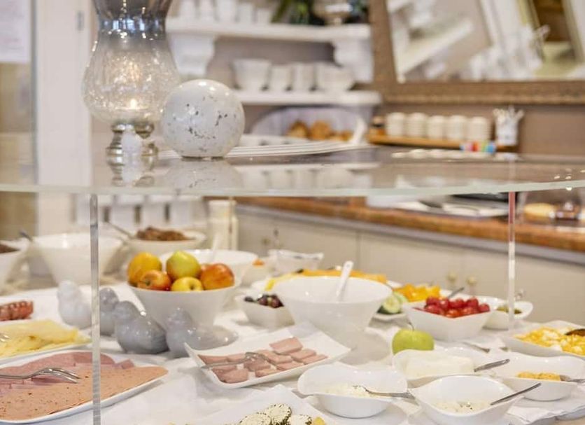 Buffet Photo