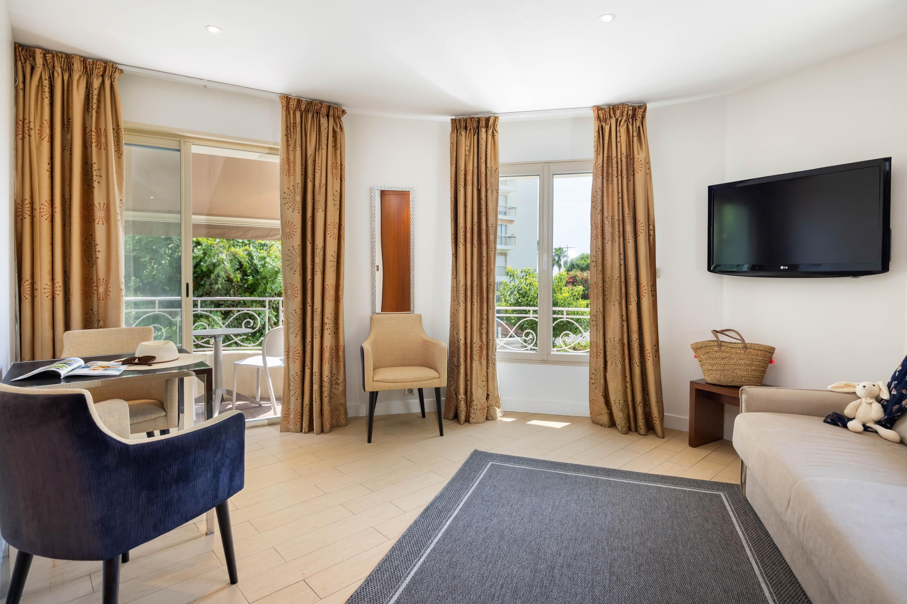 Room amenity