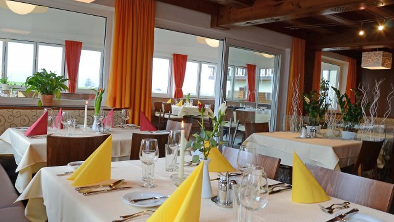 Hotel Alpenblick Attersee-Seiringer Kg