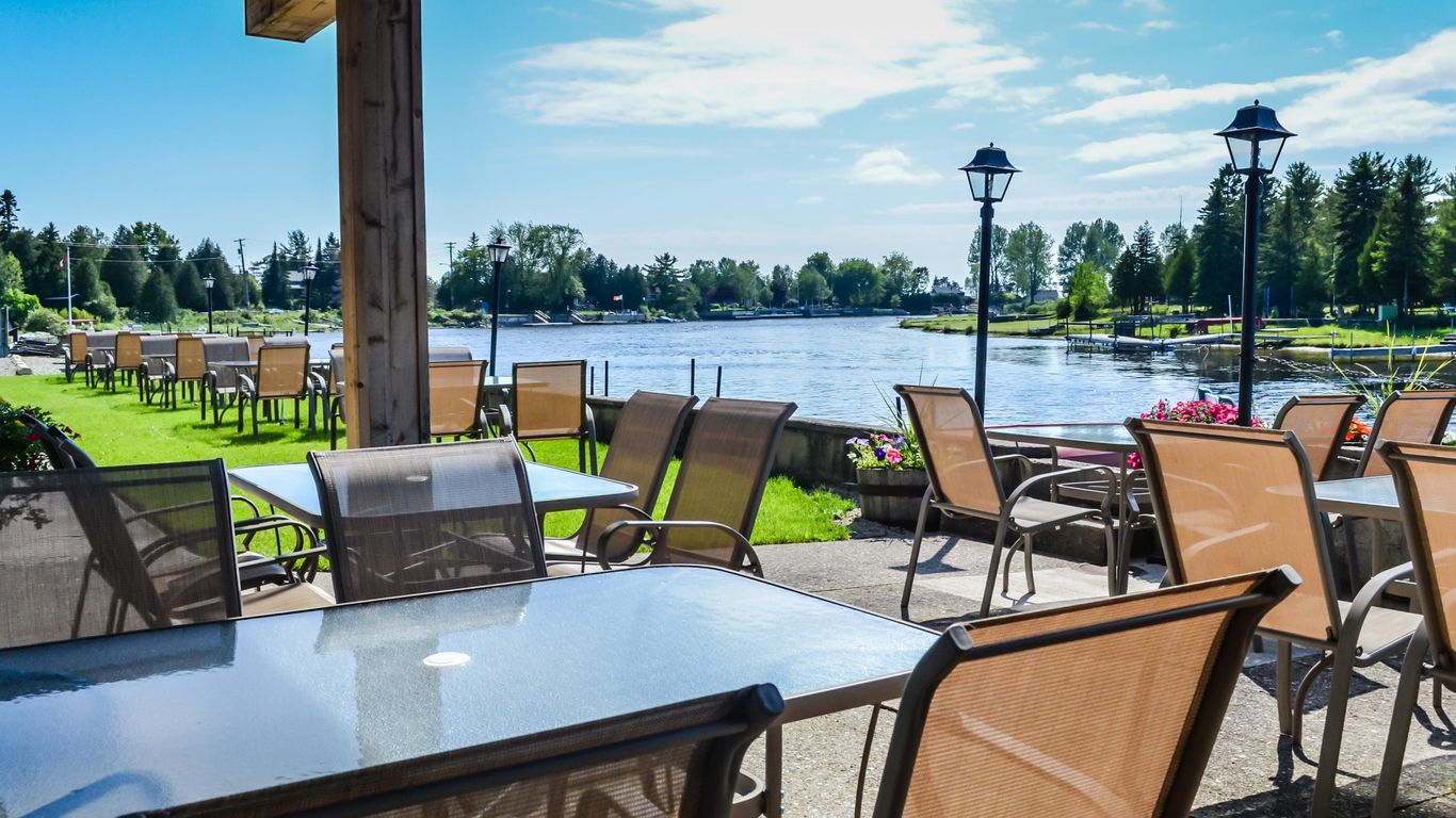 Kit Wat Motel & Restaurant from C$ 150. Sauble Beach Hotels - KAYAK