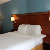 Creekside Lands Inn