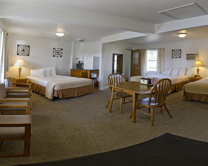 cheap hotels in escanaba michigan