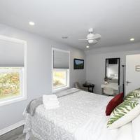 Serene Niagara Inn