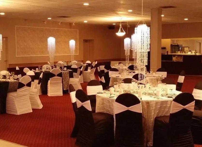 Banquet hall Photo