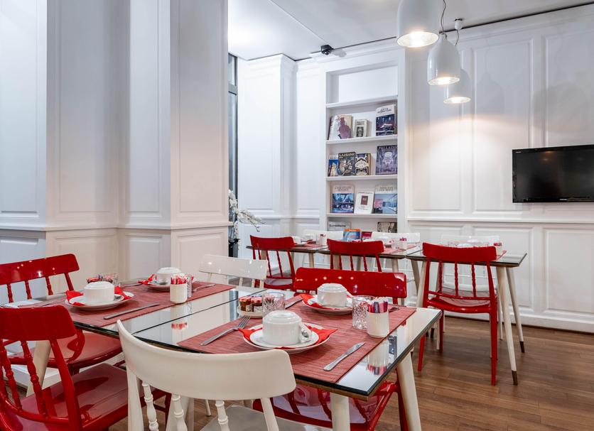 Dining room Photo