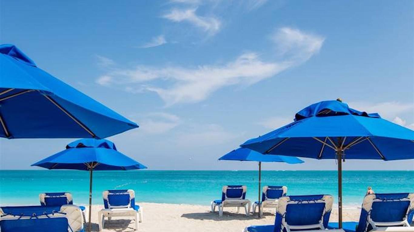 Ports Of Call Resort C$ 412 (C̶$̶ ̶7̶8̶3̶). Grace Bay Hotel Deals & Reviews  - KAYAK